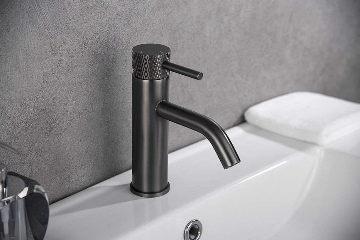 Ribbd wastafelkraan met coldstart gunmetal PVD – Wiesbaden – Gun Metal – Wastafelkraan | Dealplein