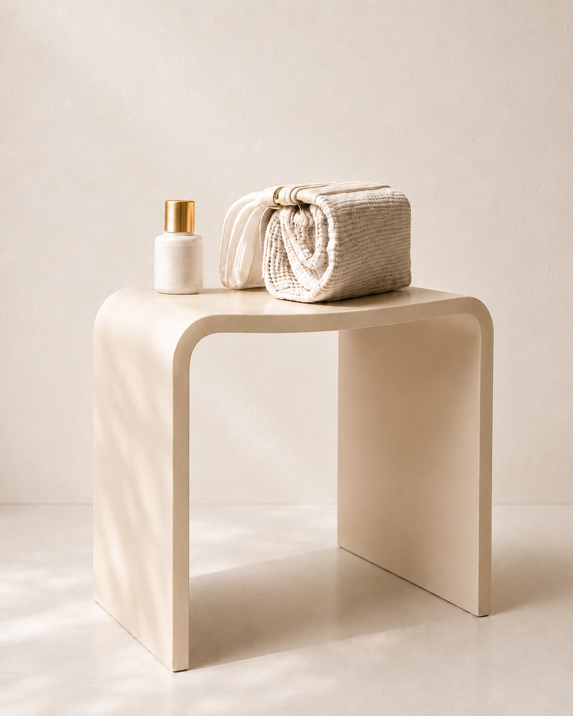 Wiesbaden Zita kruk 40 x 30 x 42,5 cm solid surface beige