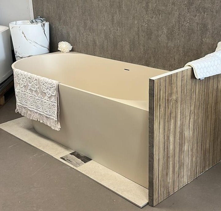 Ligbad Arcqua Pinto Back To Wall Hoekbad Mat Zand Cast Marble
