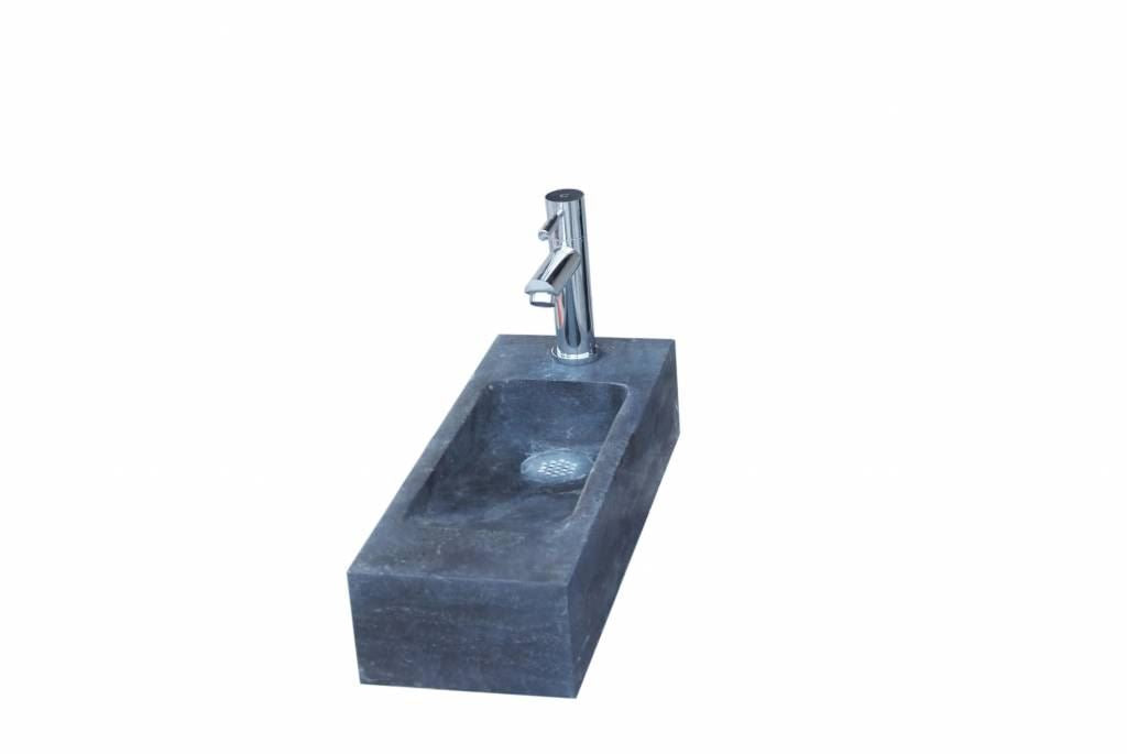 11046