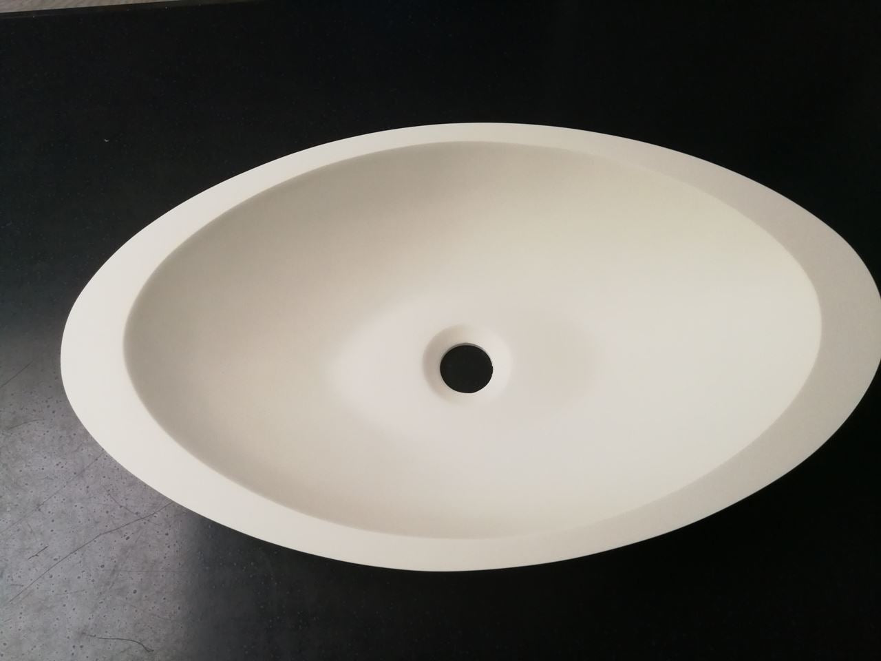 Waskom opbouw 60x35x10 Solid Surface mat wit