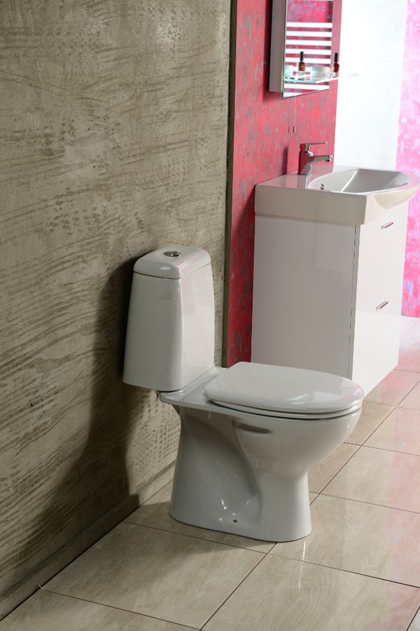 Staande WC Duoblok Riga AO Uitgang