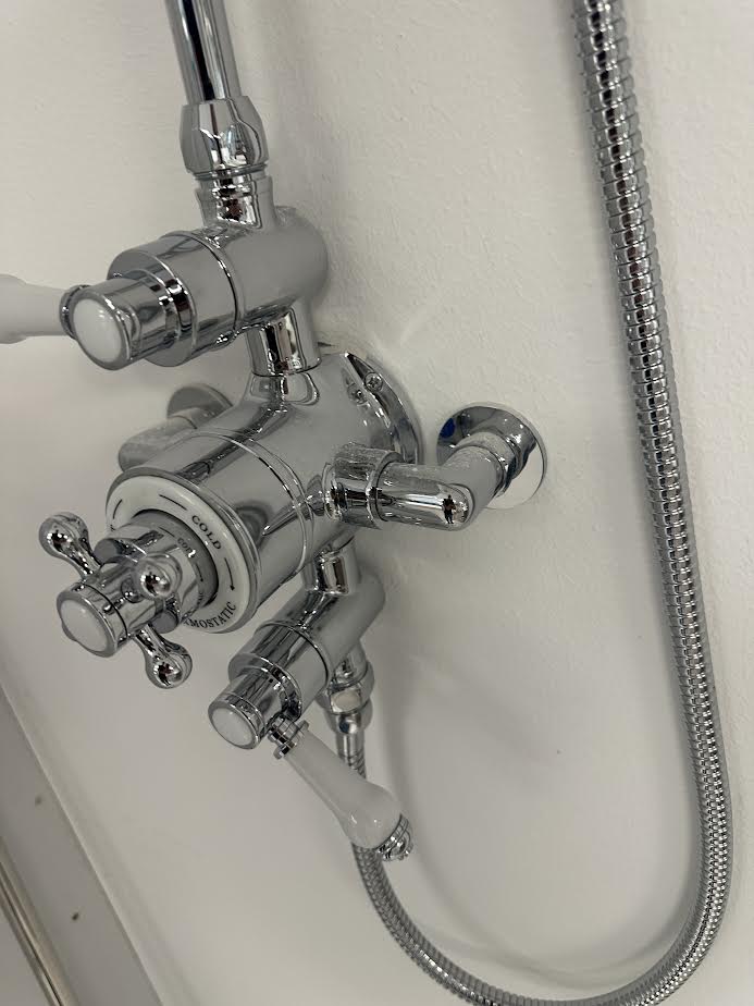 Eastbrook Traditionele Opbouw Doucheset Wit/Chroom 93.0071