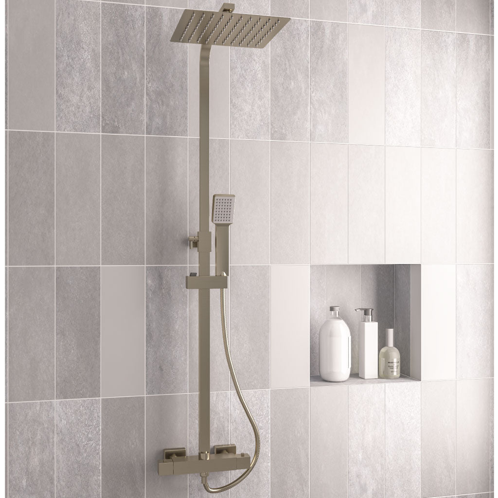 Eastbrook Moderne Vierkante Thermostatische Doucheset met Regendouche en Handdouche Geborsteld Messing (goud)