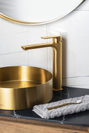 Hoge Wastafelkraan Spy, Geborsteld Goud
