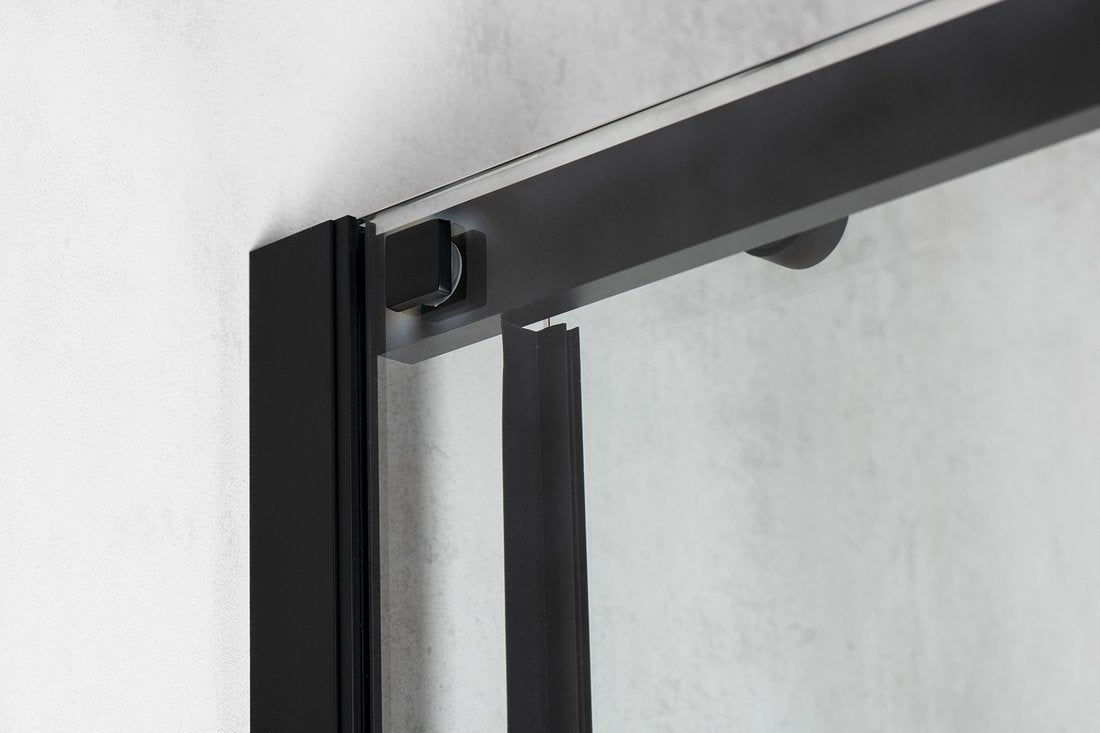 Detail van glas en zwart van Altis douchecabine